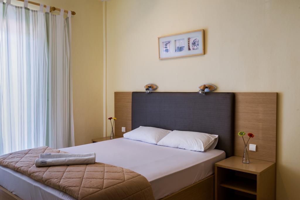 Nepheli Apartments And Studios Paralia Katerinis Ruang foto