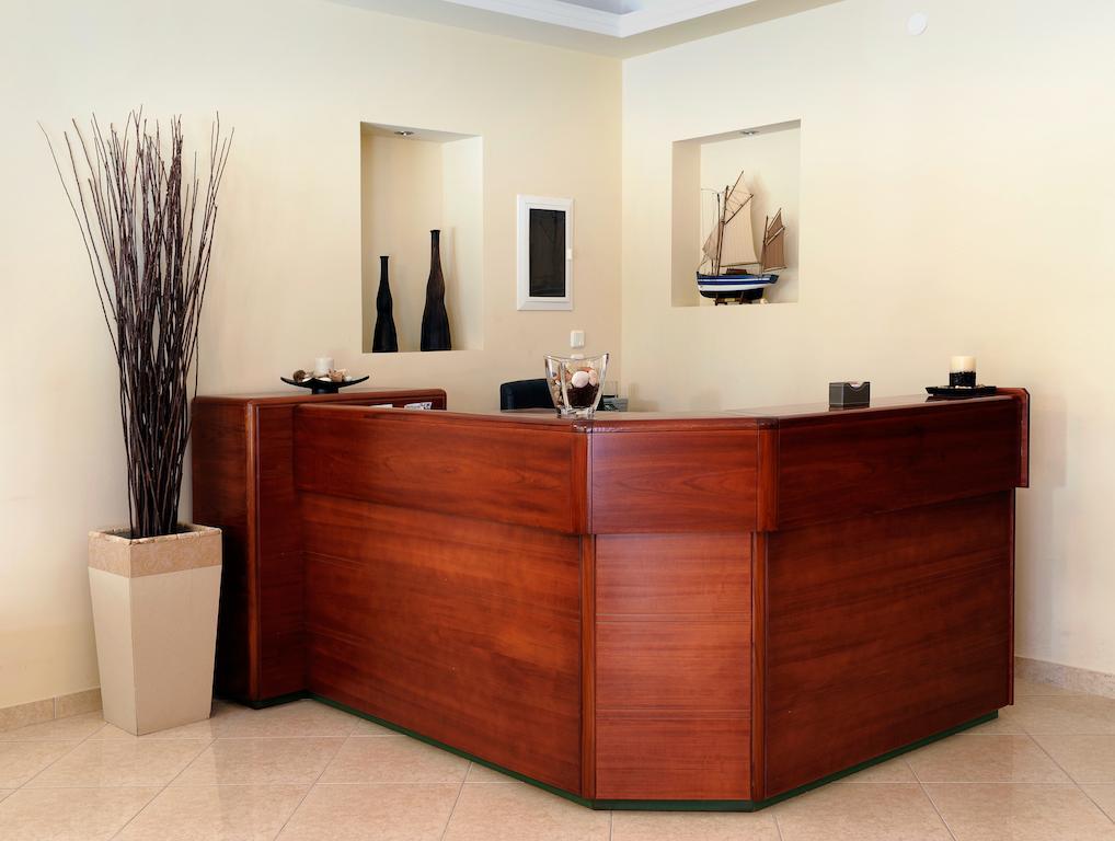 Nepheli Apartments And Studios Paralia Katerinis Bagian luar foto