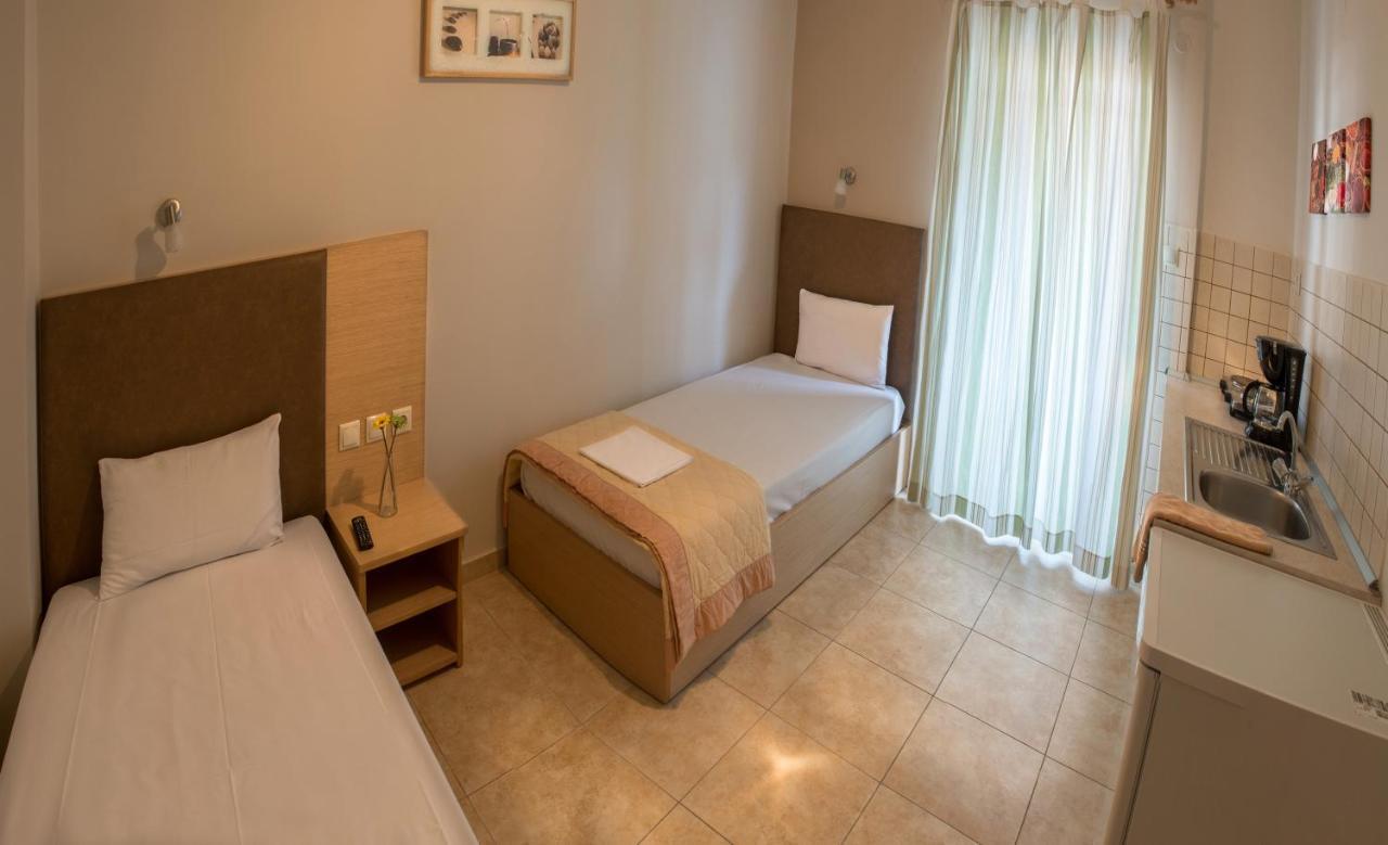 Nepheli Apartments And Studios Paralia Katerinis Ruang foto